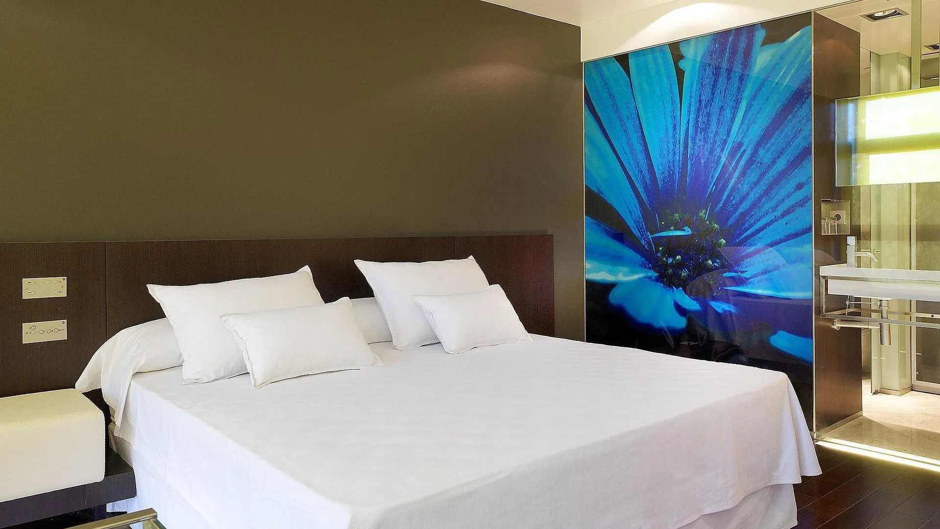****  Ikonik Angli Hotel Barcelona Spain