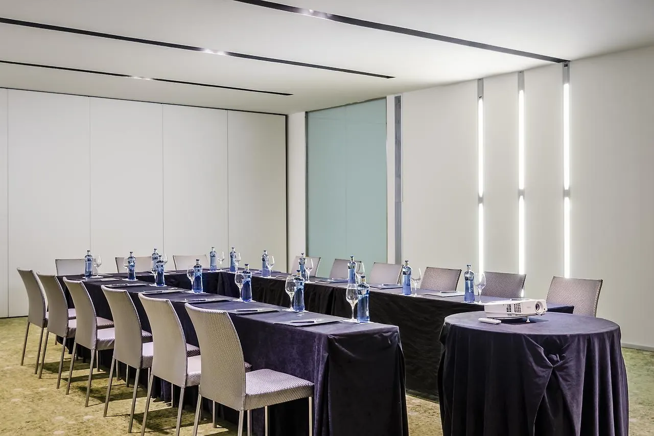 Ikonik Angli Hotel Barcelona