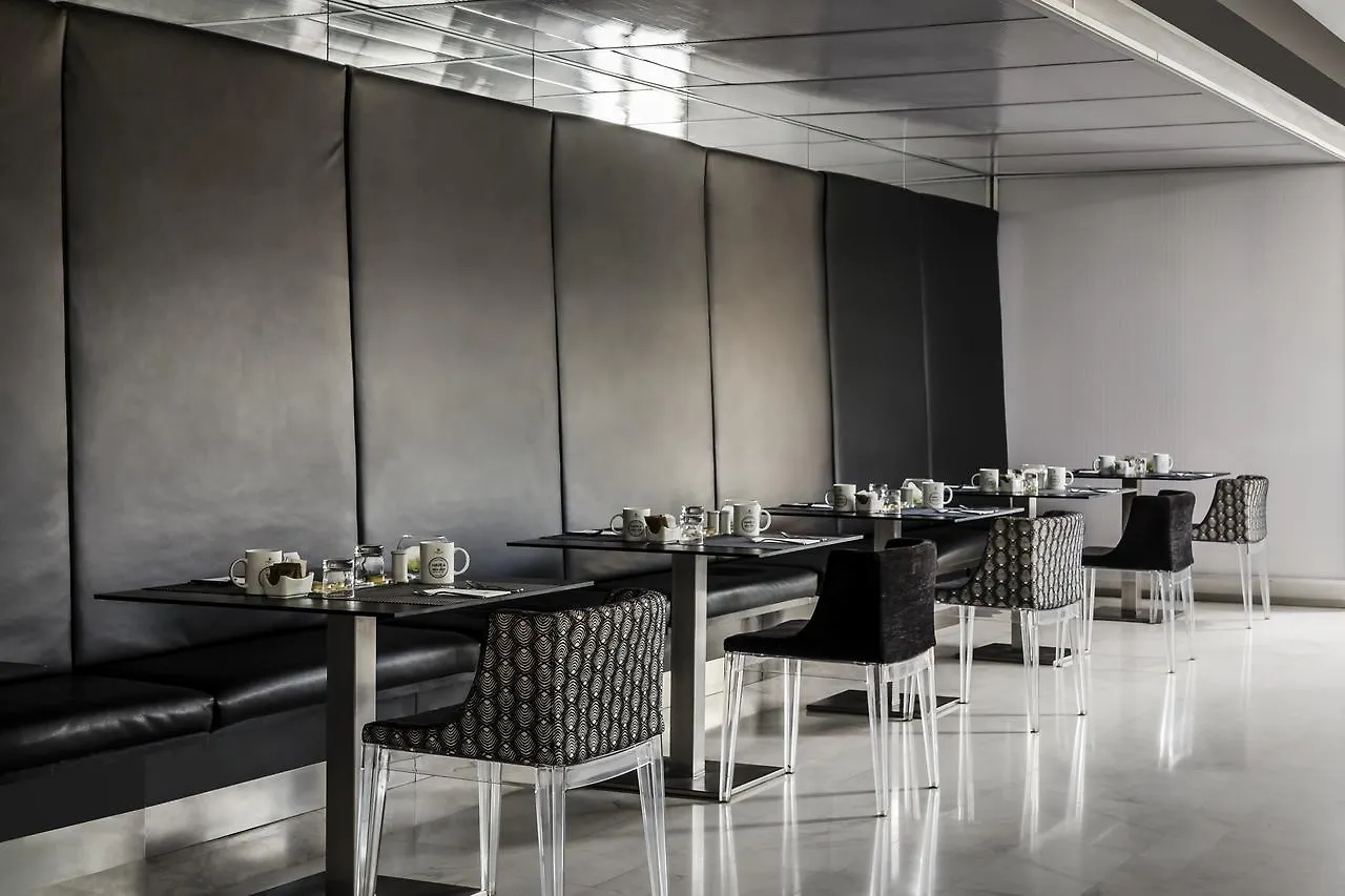 Ikonik Angli Hotel Barcelona