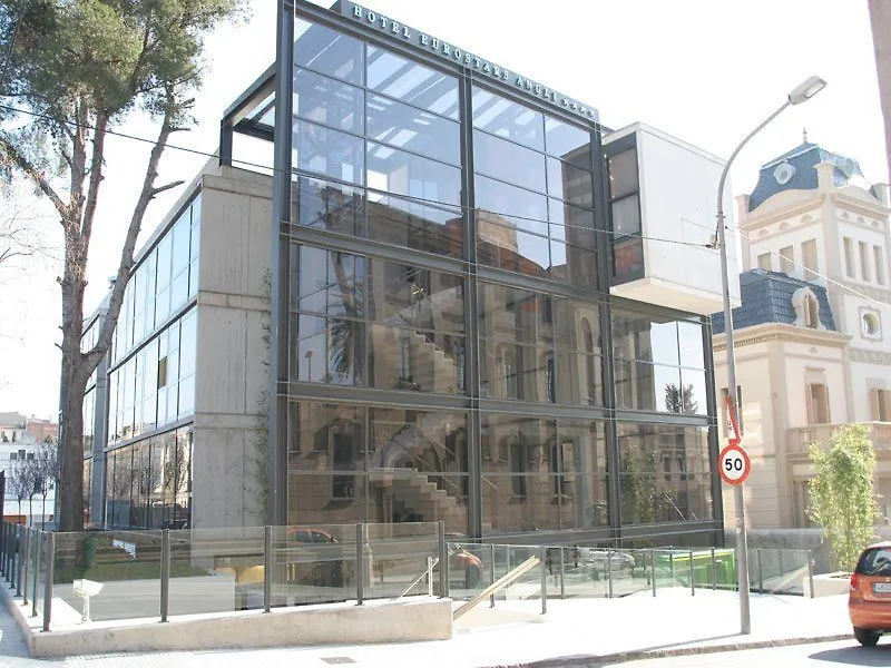 Ikonik Angli Hotel Barcelona